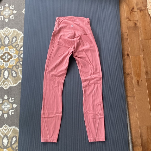 High-rise, Lululemon leggings - Picture 5 of 6